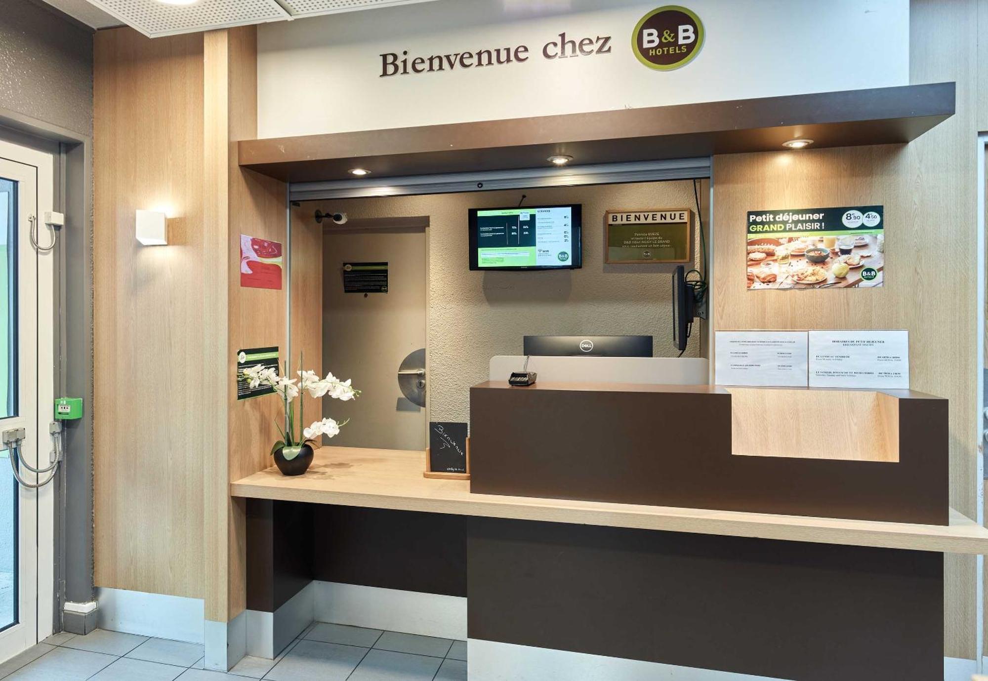 B&B Hotel ノワジー＝ル＝グラン エクステリア 写真