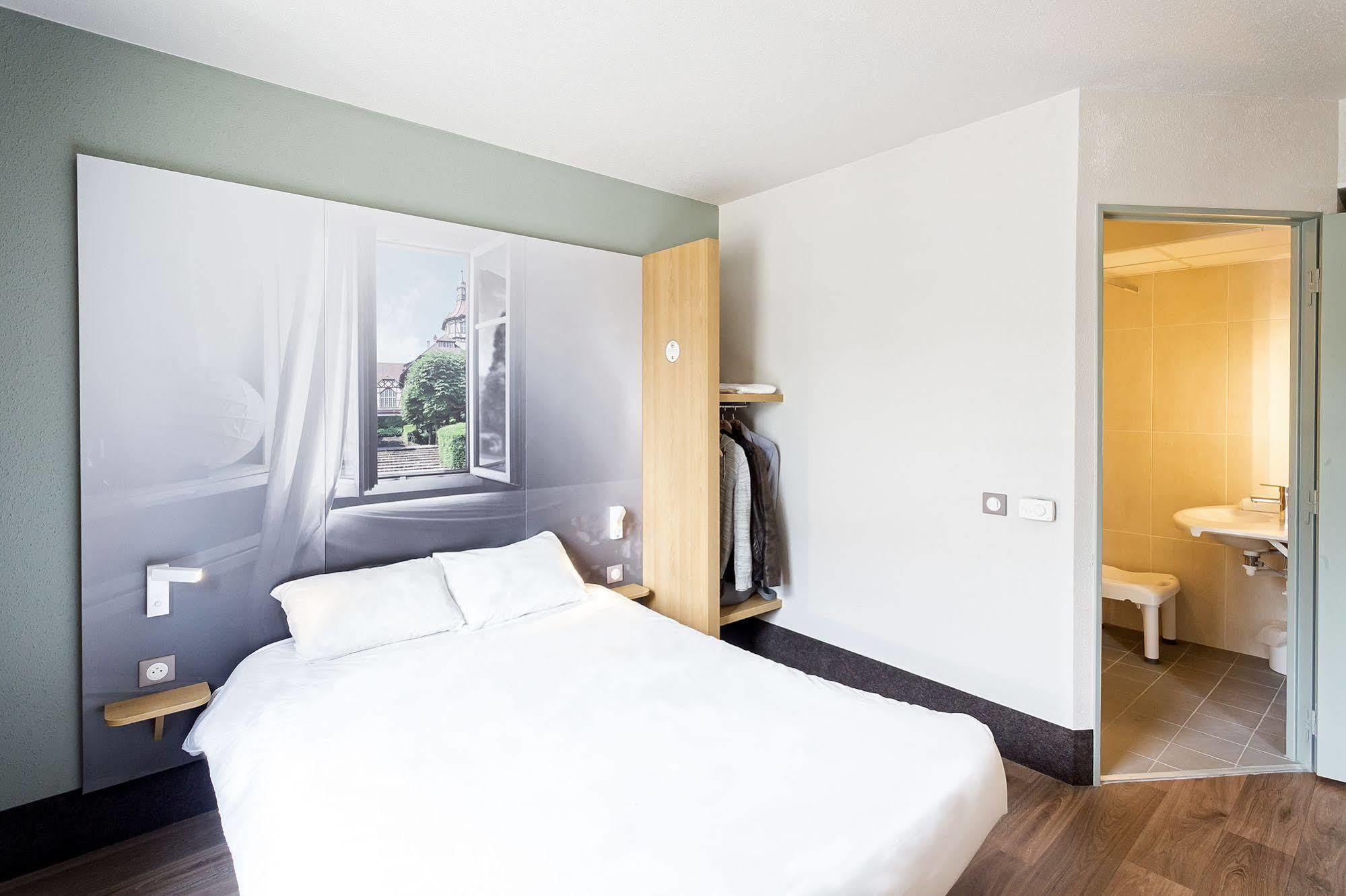 B&B Hotel ノワジー＝ル＝グラン エクステリア 写真